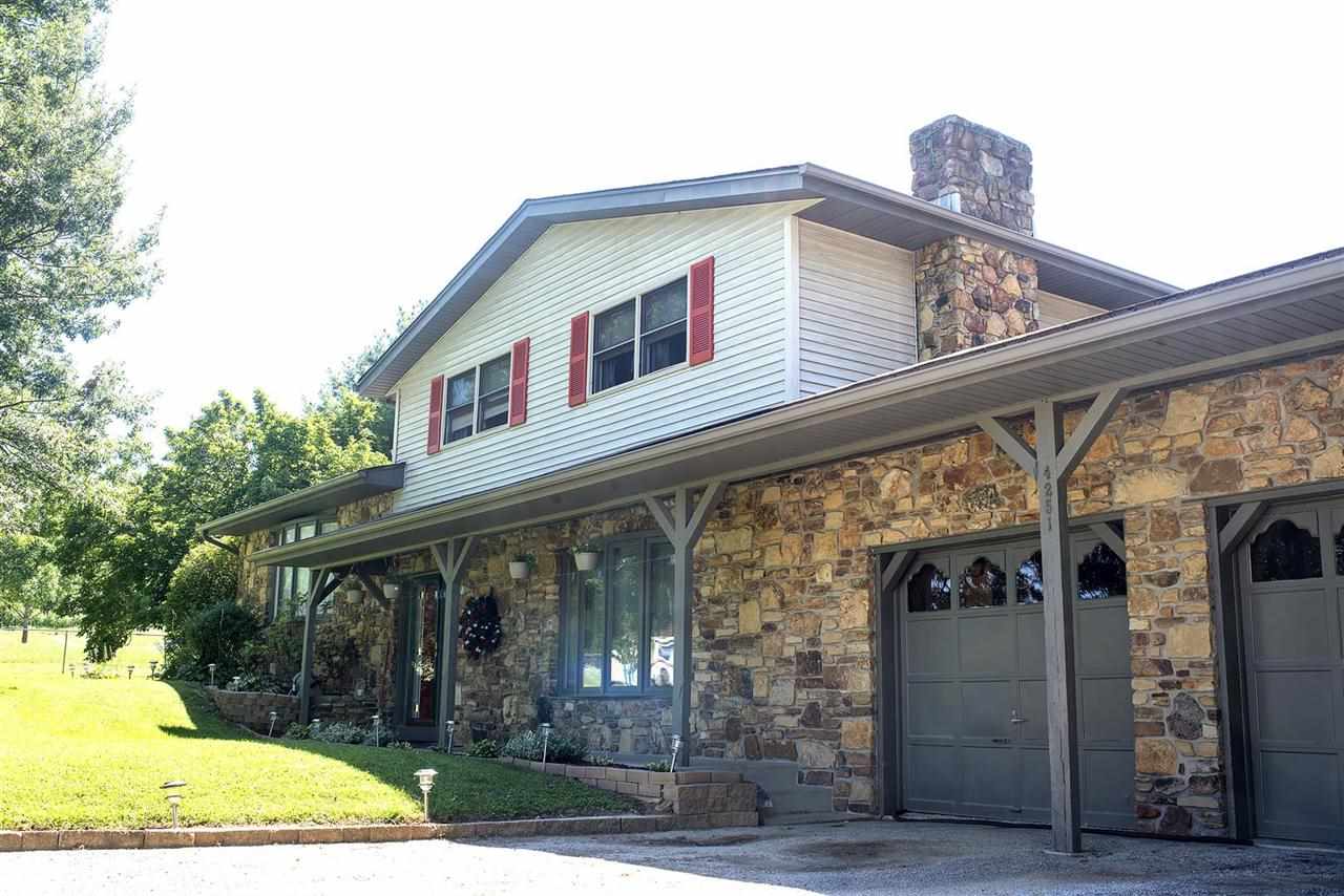 4251 North Thomas Road Bloomington, IN 47404 - Photo 2 of 30