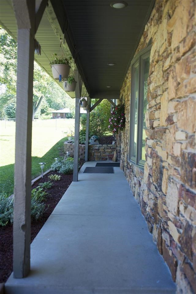 4251 North Thomas Road Bloomington, IN 47404 - Photo 5 of 30