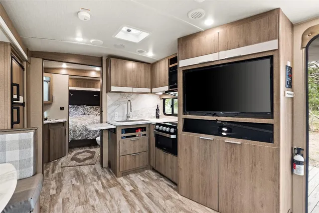 $597,000 | 920B Elder Hill Road, Driftwood, TX 78619