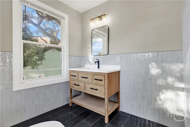 $2,250 | 221 West Duffy Street, Savannah, GA 31401