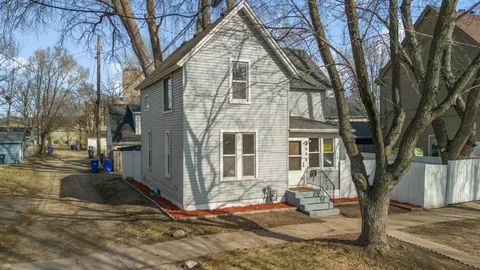 $270,000 | 558 Osceola Avenue South, St. Paul, MN 55102