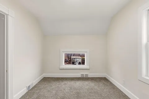 $270,000 | 558 Osceola Avenue South, St. Paul, MN 55102