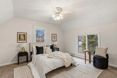 $270,000 | 558 Osceola Avenue South, St. Paul, MN 55102