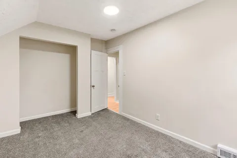 $270,000 | 558 Osceola Avenue South, St. Paul, MN 55102