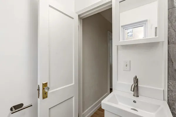 $270,000 | 558 Osceola Avenue South, St. Paul, MN 55102