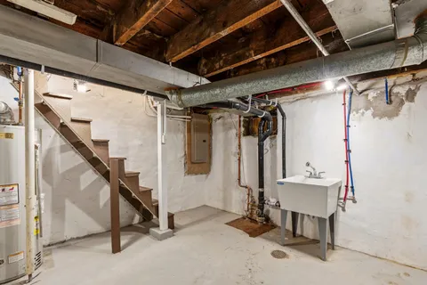 $270,000 | 558 Osceola Avenue South, St. Paul, MN 55102