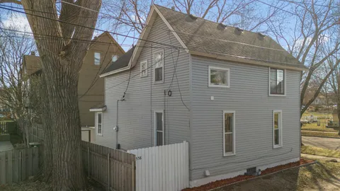 $270,000 | 558 Osceola Avenue South, St. Paul, MN 55102