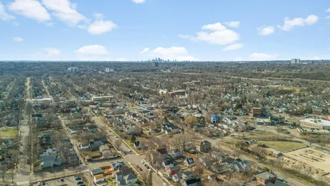 $270,000 | 558 Osceola Avenue South, St. Paul, MN 55102