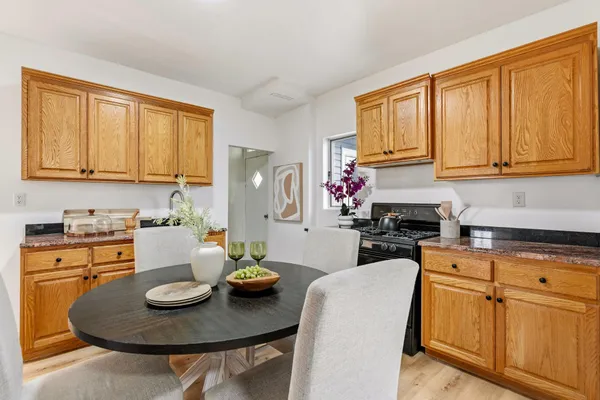 $270,000 | 558 Osceola Avenue South, St. Paul, MN 55102