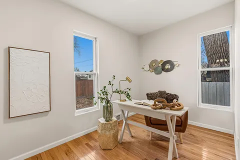 $270,000 | 558 Osceola Avenue South, St. Paul, MN 55102