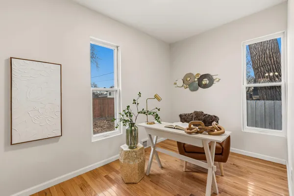 $270,000 | 558 Osceola Avenue South, St. Paul, MN 55102