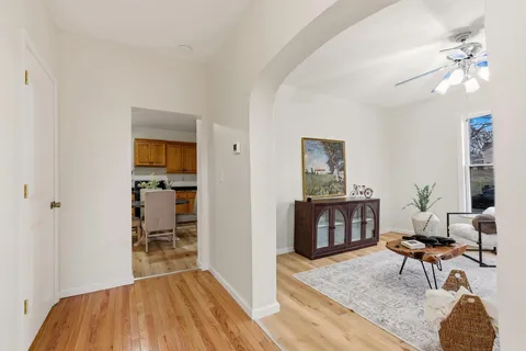 $270,000 | 558 Osceola Avenue South, St. Paul, MN 55102