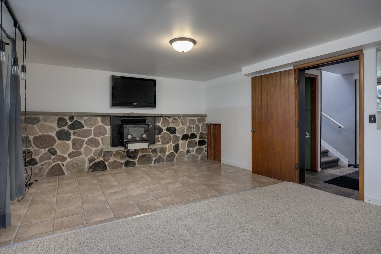 908 Roby Road Stoughton, WI 53589 - Photo 25 of 43 Gallery Image 25