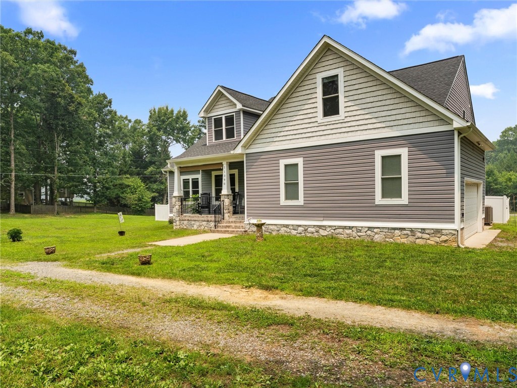 11390 Rocky Ridge Road Glen Allen, VA 23059 - Photo 21 of 82 Two-story residence featuring a combination of gra