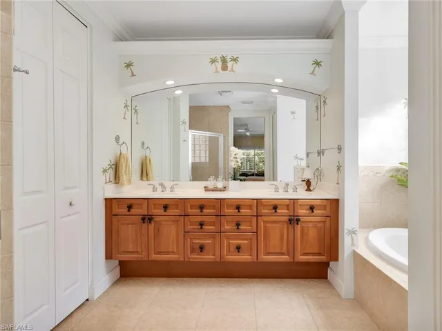 $825,000 | 353 Steerforth Court, Naples, FL 34110