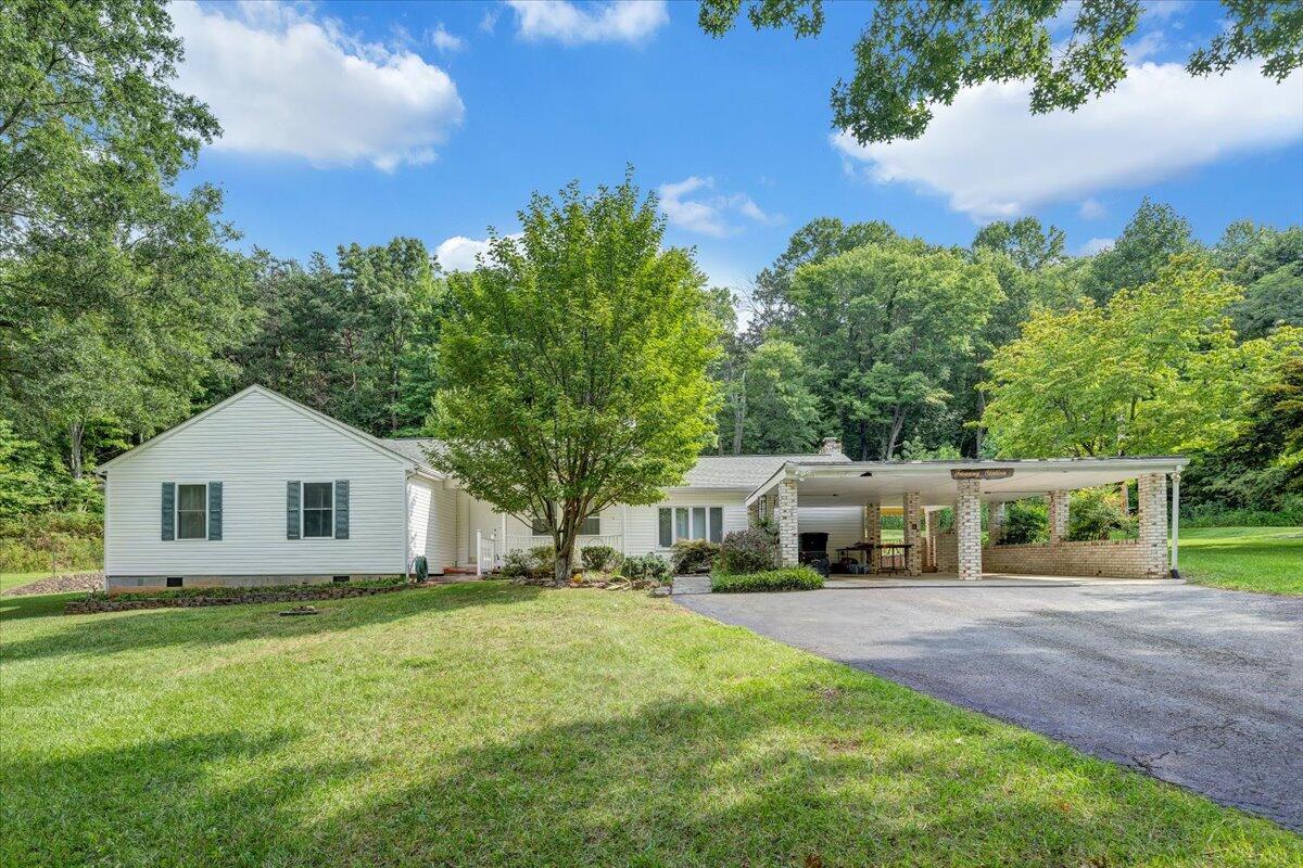 6938 Shaver Road Roanoke, VA 24018 - Photo 1 of 44 01-MIB00473