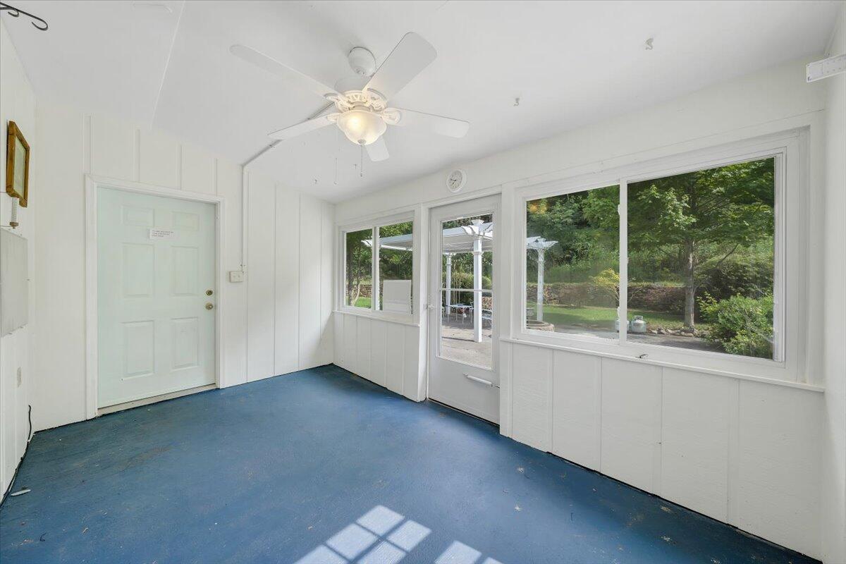 6938 Shaver Road Roanoke, VA 24018 - Photo 15 of 44 15-MIB00485