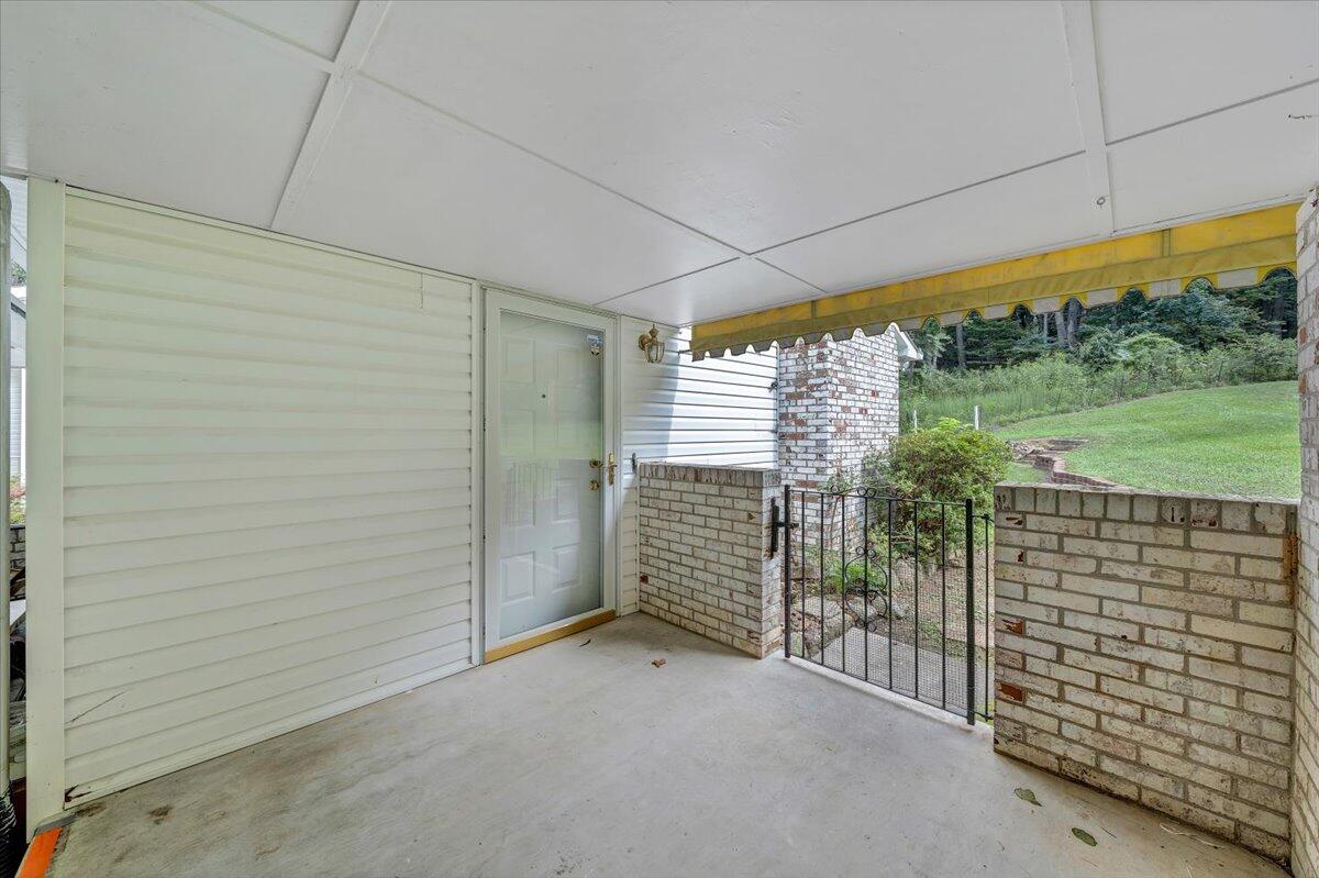 6938 Shaver Road Roanoke, VA 24018 - Photo 18 of 44 18-MIB00494