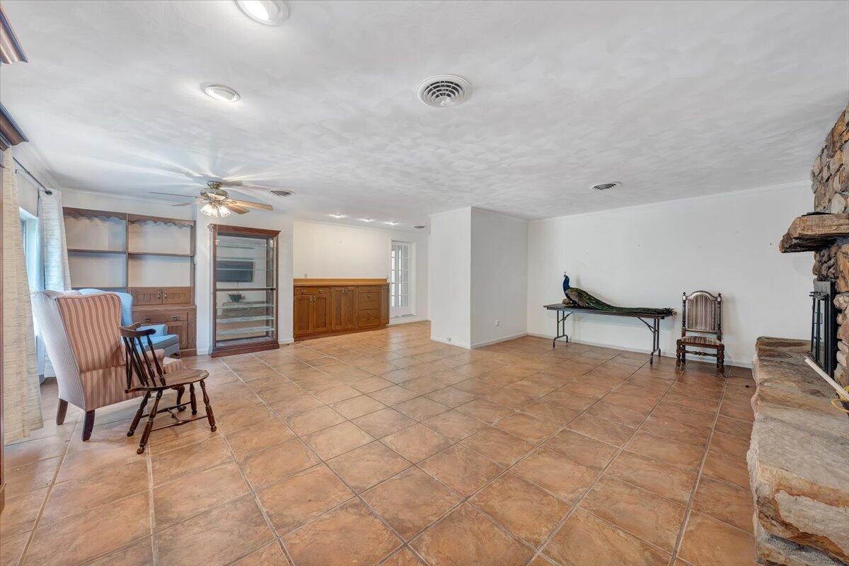 6938 Shaver Road Roanoke, VA 24018 - Photo 27 of 44 27-MIB00521