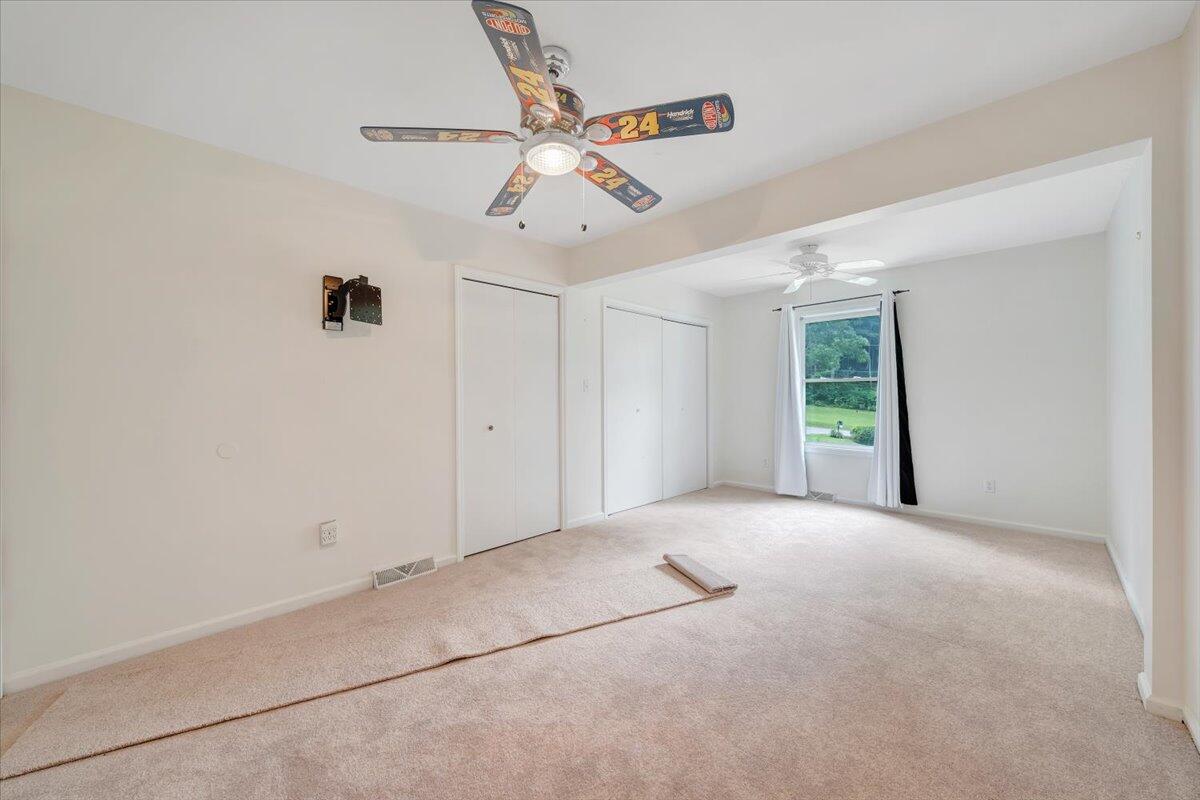 6938 Shaver Road Roanoke, VA 24018 - Photo 33 of 44 33-MIB00539