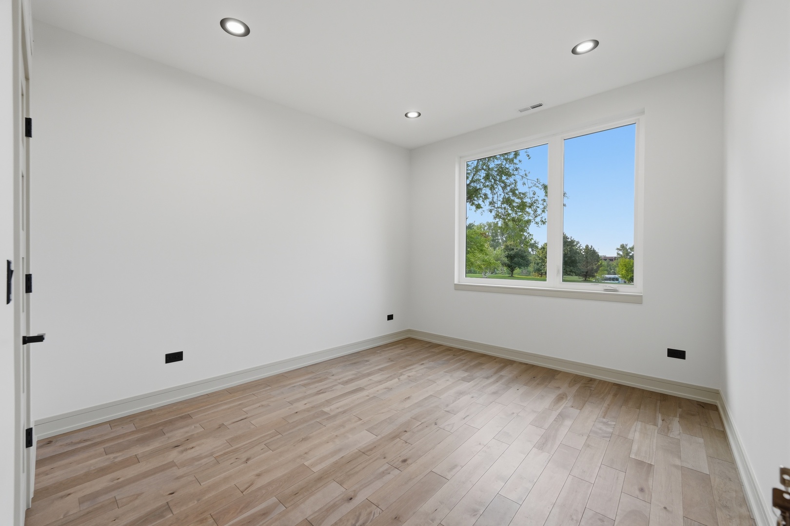 671 West Lake Cook Road Palatine, IL 60074 - Photo 31 of 47 Gallery Image 31