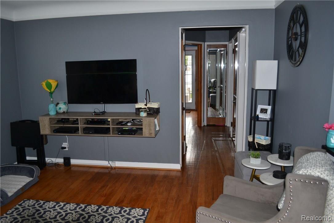 1186 Columbia Road Berkley, MI 48072 - Photo 11 of 38 DSC_0455.JPG