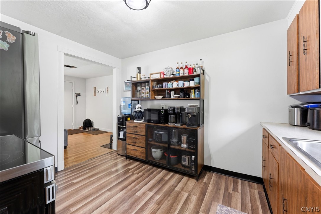 6449 Lakeshore Road Cicero, NY 13039 - Photo 9 of 24
