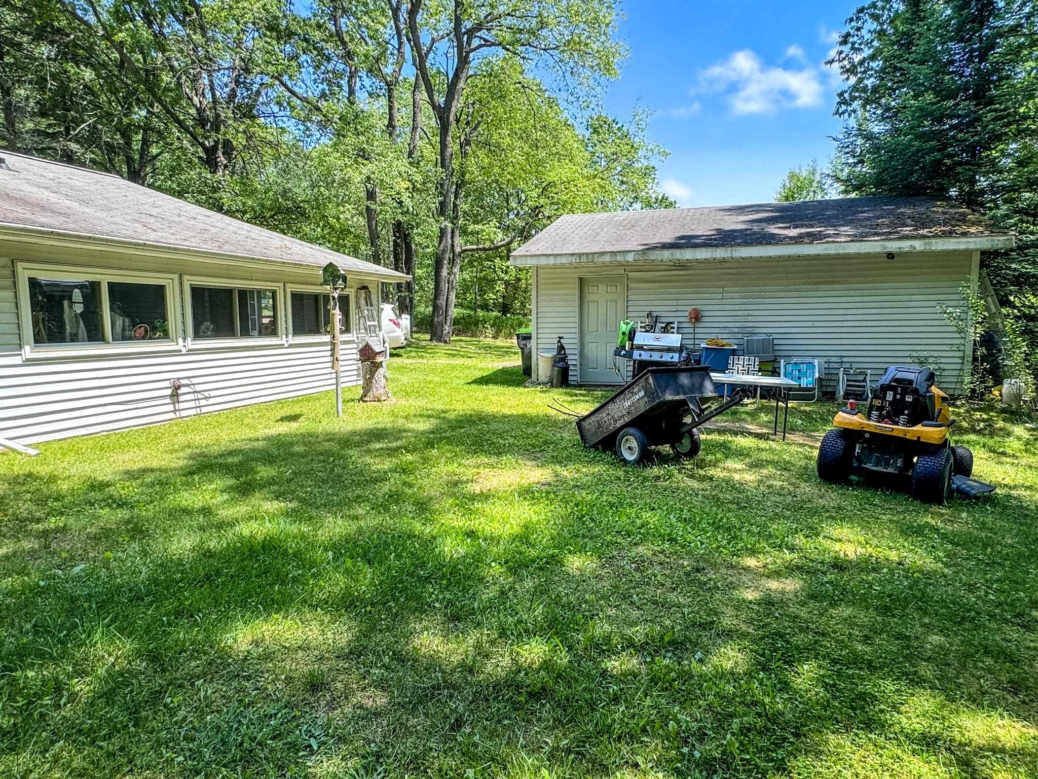 2541 West Lily Lake Road Harrison, MI 48625 - Photo 5 of 31