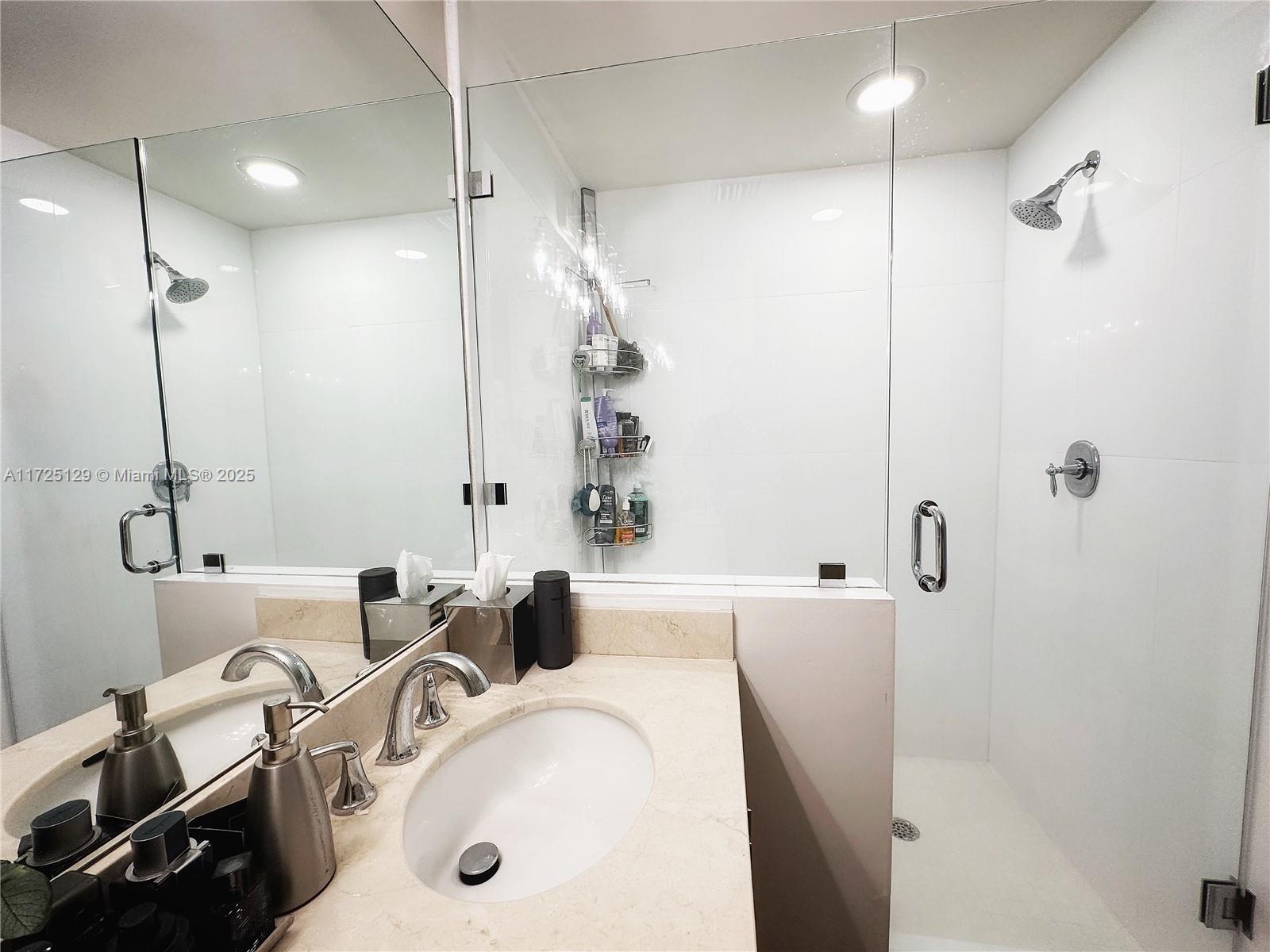 888 Douglas Road, Unit 1210 Coral Gables, FL 33134 - Photo 18 of 24 Master Bathroom