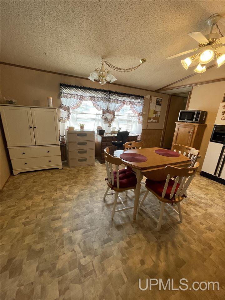 2722 South Hill Road Gladstone, MI 49837 - Photo 5 of 30