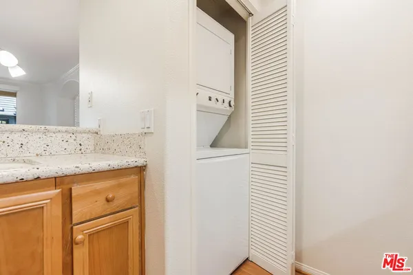 $995,000 | 13075 Pacific Promenade, Unit 100, Playa Vista, CA 90094