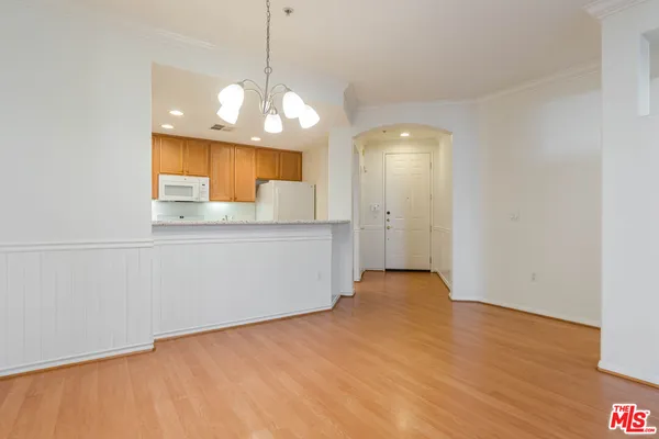 $995,000 | 13075 Pacific Promenade, Unit 100, Playa Vista, CA 90094