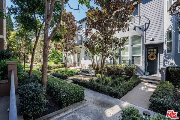 $995,000 | 13075 Pacific Promenade, Unit 100, Playa Vista, CA 90094
