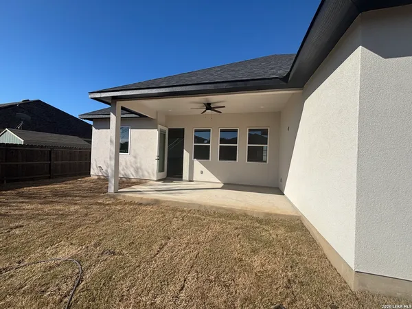$439,000 | 15622 Fox Lane, Selma, TX 78154
