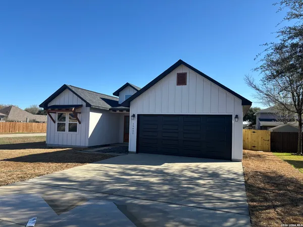 $439,000 | 15622 Fox Lane, Selma, TX 78154