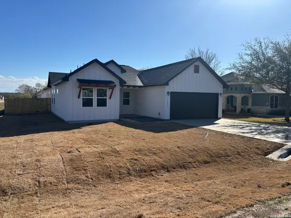 $439,000 | 15622 Fox Lane, Selma, TX 78154