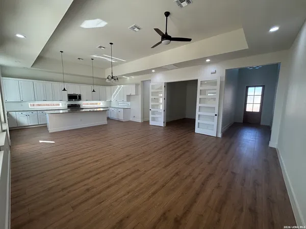 $439,000 | 15622 Fox Lane, Selma, TX 78154