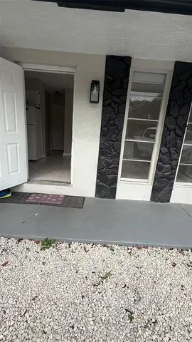 $1,600 | 47 Southeast 13th Street, Unit 2, Dania Beach, FL 33004