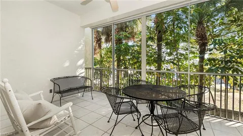 $925,000 | 780 Bentwater Circle, Unit 102, Naples, FL 34108