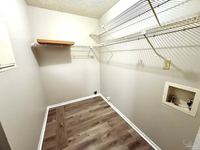 a view of utility room