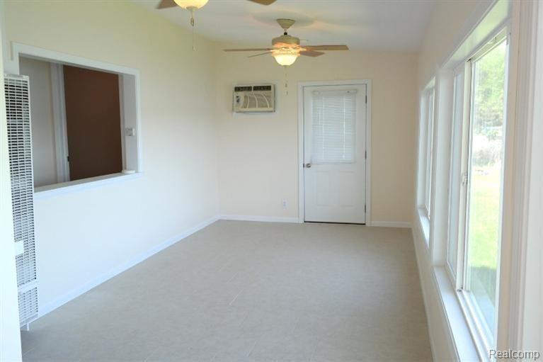 2571 Melvin Road Pinckney, MI 48169 - Photo 13 of 18 2571 Melvin 013.jpg