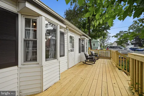$430,000 | 1815 Glenarm Road, Edgewater, MD 21037