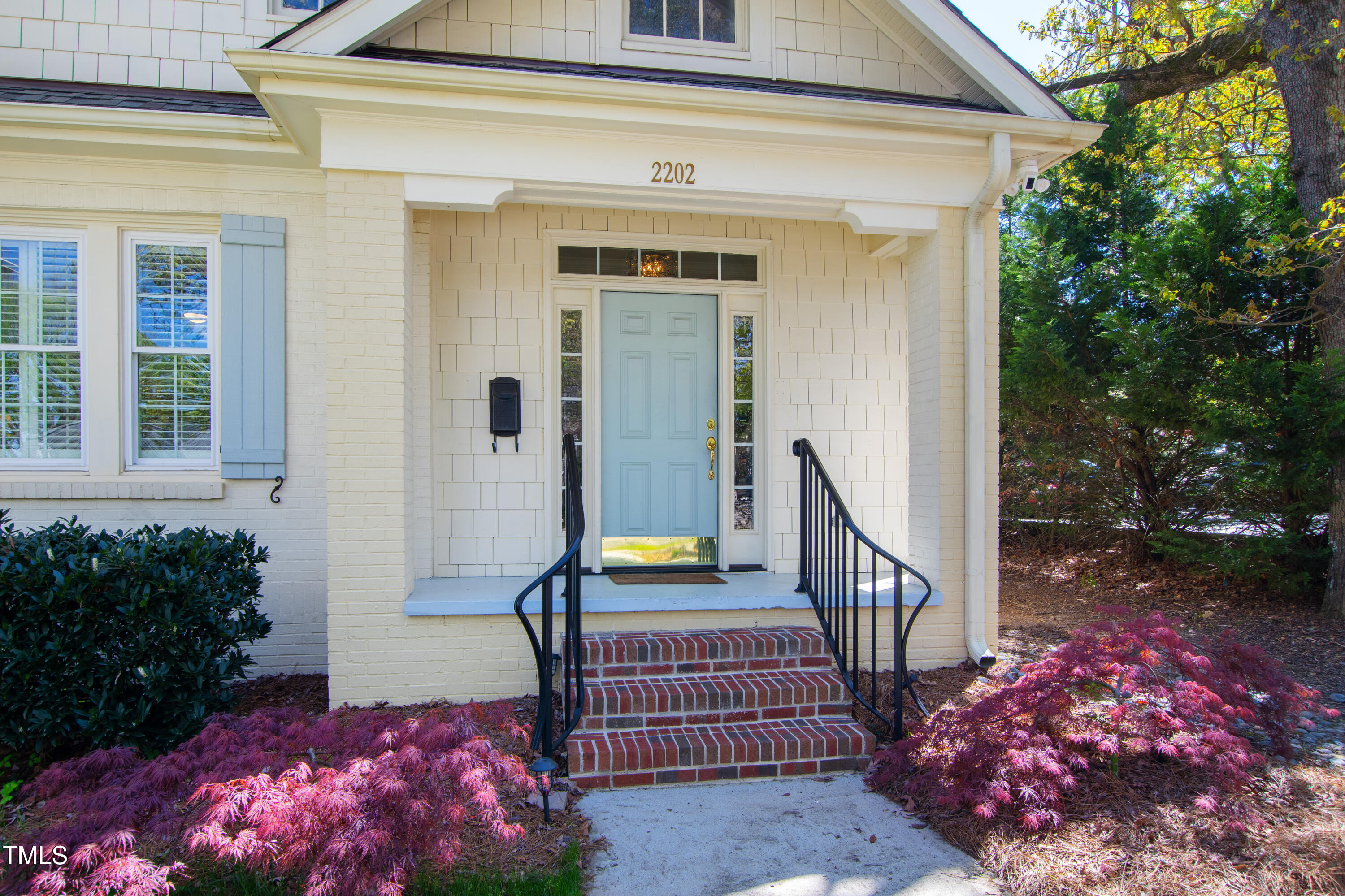 2202 Byrd Street Raleigh, NC 27608 - Photo 2 of 32 Front