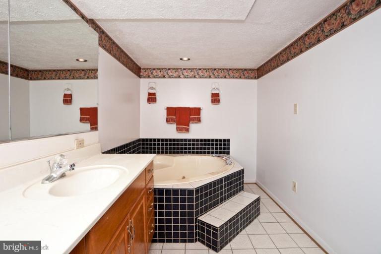 7624 WB&A Road Severn, MD 21144 - Photo 18 of 30 Bath #1