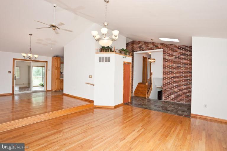 7624 WB&A Road Severn, MD 21144 - Photo 3 of 30 Living Room/Dining Room