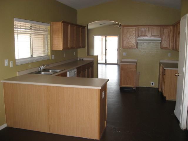 4424 West Fremont Rd. Laveen, AZ 85339 - Photo 4 of 10 Kitchen