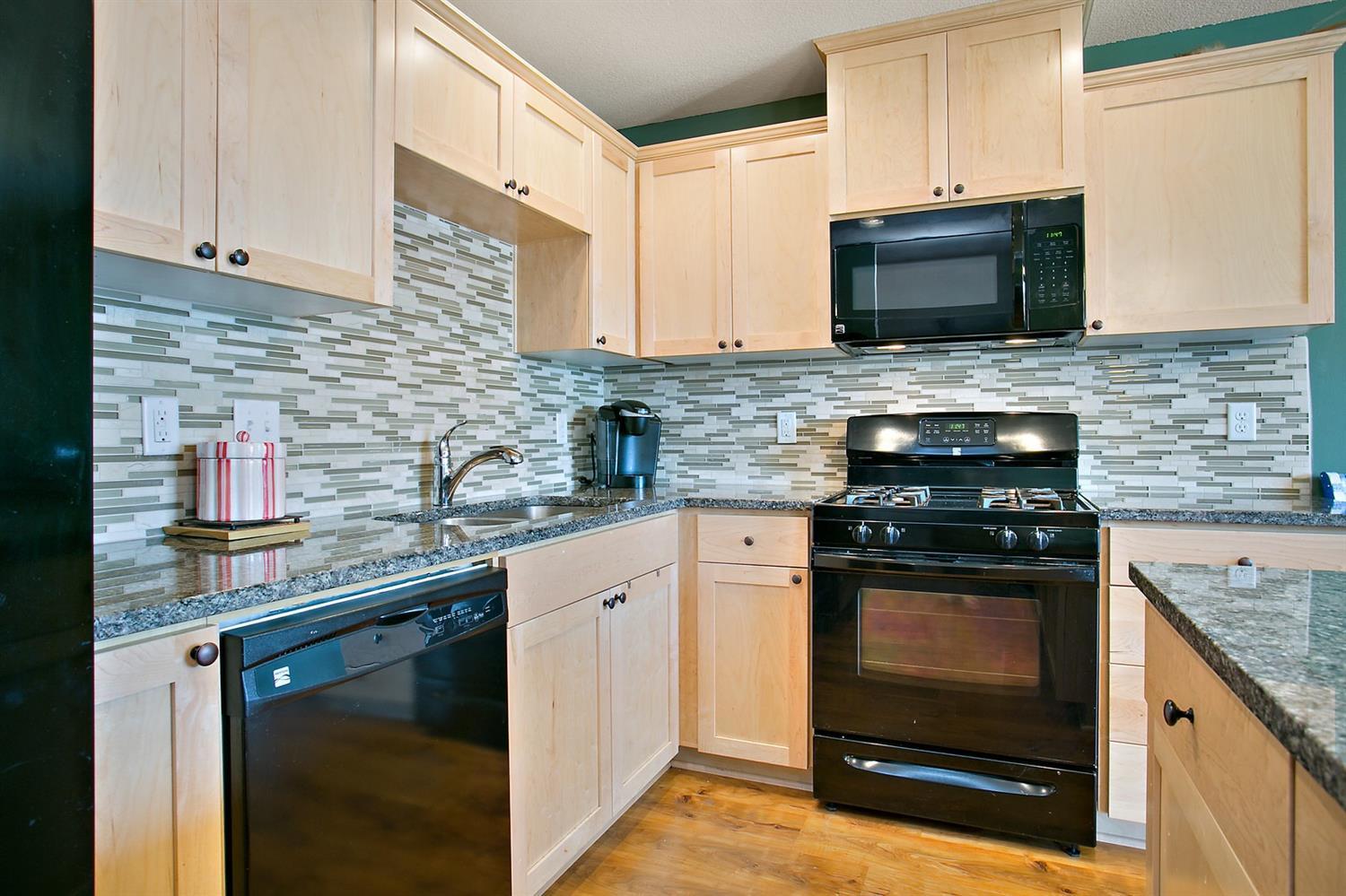 1487 Ridge Way Medford, OR 97504 - Photo 3 of 25 Additional Photo