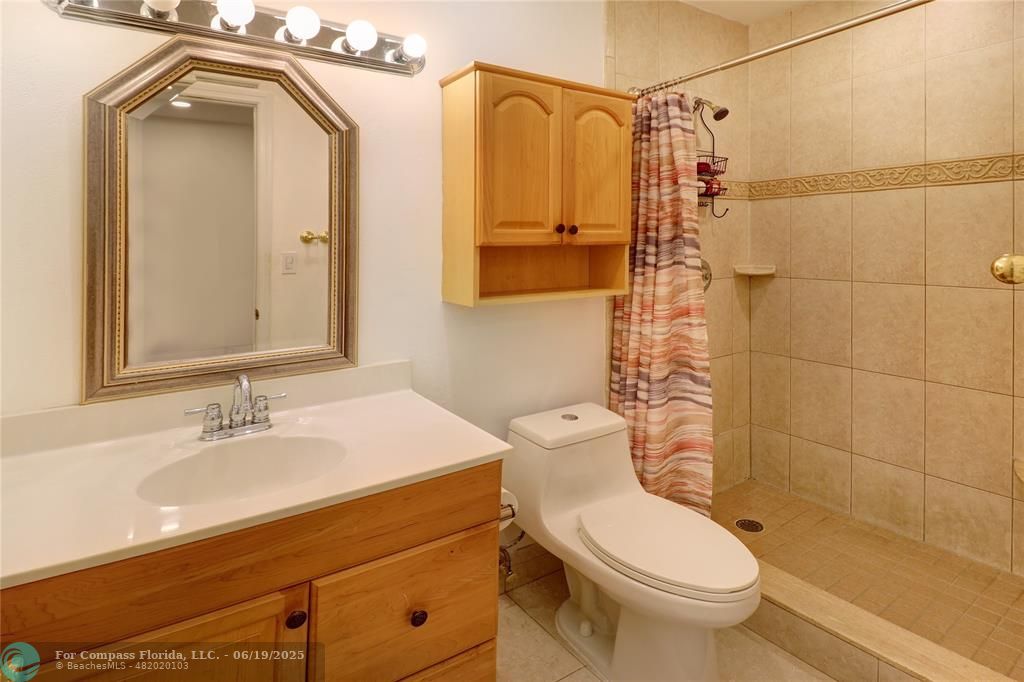 9390 Southwest 61st Way, Unit D Boca Raton, FL 33428 - Photo 20 of 43