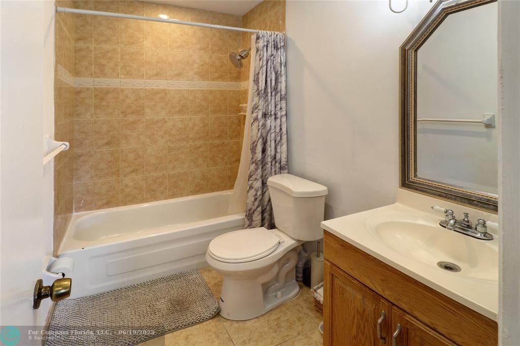 9390 Southwest 61st Way, Unit D Boca Raton, FL 33428 - Photo 31 of 43