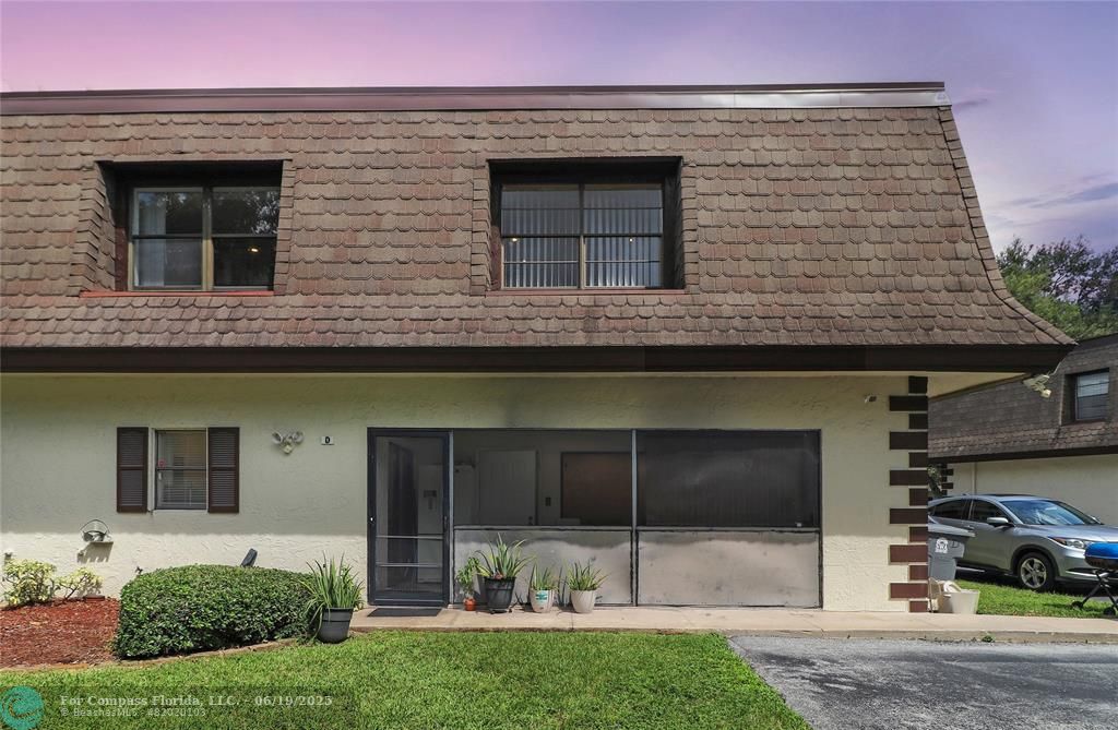 9390 Southwest 61st Way, Unit D Boca Raton, FL 33428 - Photo 4 of 43